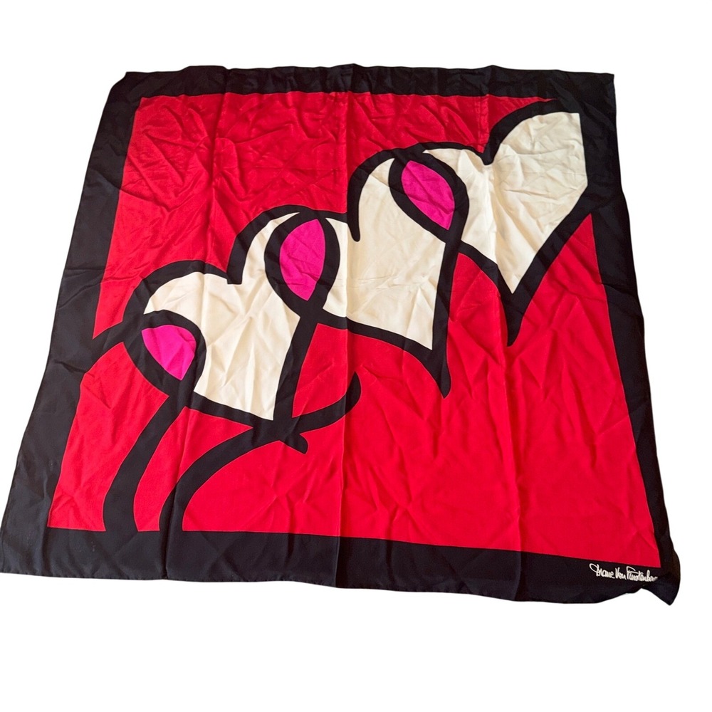 2000 Diane Von Furstenburg anniversary heart silk scarf 34 x 34 inches
